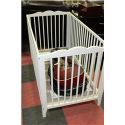 SHOWHOME WHITE DOLL CRIB