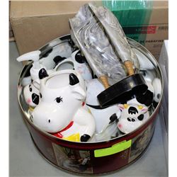 BOX OF COW COLLECTIBLE BATHROOM ACCESSORIES