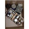 Image 1 : BOX OF VINTAGE/ANTIQUE COLLECTIBLE BOTTLES & TINS