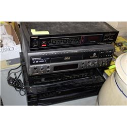 LOT OF MISC. ELECTRONIC PLAYERS