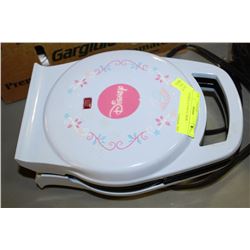 CINDERELLA WAFFLE IRON