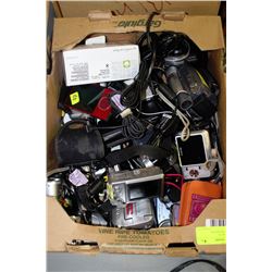BOX OF ASSORTED CAMERAS/CAMCORDERS