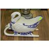 Image 1 : DECORATIVE ART SWAN BASKET