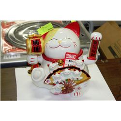 CERAMIC ELECTRONIC CHINESE WAVING CAT
