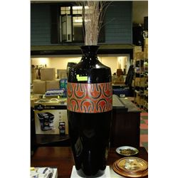 LARGE DECORATIVE VASE WITH FOLIAGE