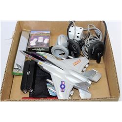 BOX W/HARMONICA, GRINDERS, DIECAST