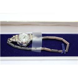 VINTAGE LADIES WHITE GOLD WATCH 17 JEWELS