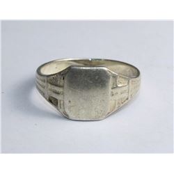 .925 STERLING SILVER RING