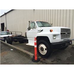 1989 FORD F700, 2 DOOR CAB AND CHASSIS, WHITE, VIN # 1FDPK74P7KVA38786