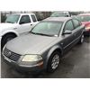 Image 1 : 2002 VOLKSWAGEN PASSAT, 4 DOOR SEDAN, GREY, VIN # WVWPD23B42P449705