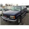 Image 1 : 1998 GMC SUBURBAN SE, 4 DOOR SUV, BLUE, VIN # 1GKGK26R6WJ732098