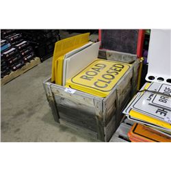 PALLET OF CONSTRUCTION SIGNS