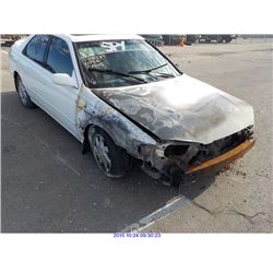 2000 - TOYOTA CAMRY//FOR SCRAP ONLY