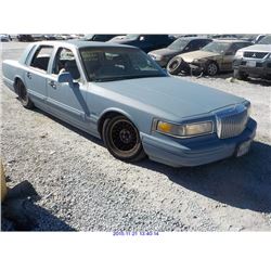 1995 - LINCOLN TOWN CAR