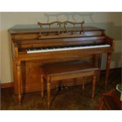 Kingsbury Hard Rock Maple Spinit Piano wit...