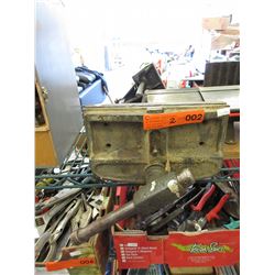2 Used heavy duty vices