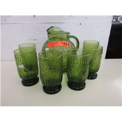 Vintage pressed glass jug & tumbler set
