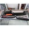 Image 1 : 2 New knives and 2 multi-practic tools