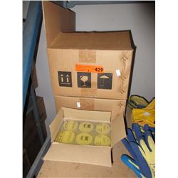 2 Cases of aromatherapy wax scenters