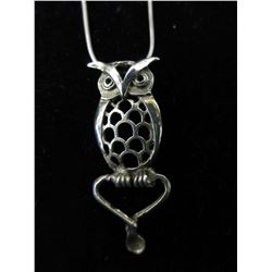 Sterling Silver - Owl pendant & chain
