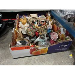 Tray of decorative objects - some vintage