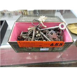 Tin of vintage keys