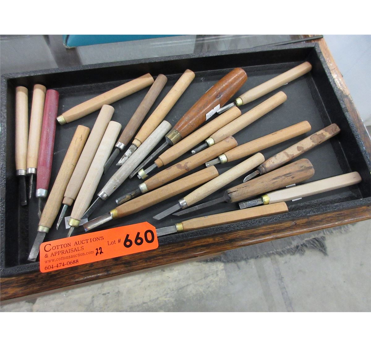 22 Wood carving tools used