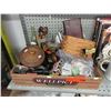 Image 1 : Collectible & decorative household objects