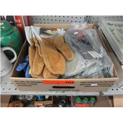 8 Pairs of new work gloves