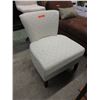 Image 1 : New - Upholstered chair