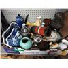 Image 1 : Box of decorative household items
