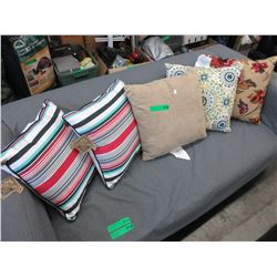5 New throw cushions