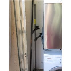 2 Used roof racks