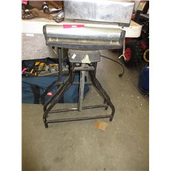 Adjustable roller
