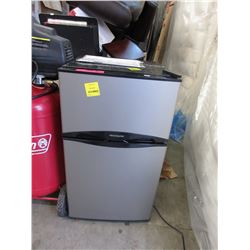Frigidaire mini fridge - store return