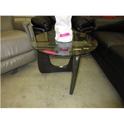 New - Modern round coffee table