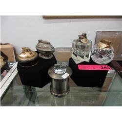 5 Vintage table lighters