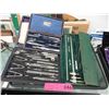 Image 1 : 3 Vintage Geometry sets