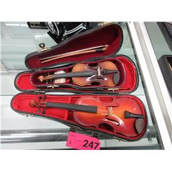 2 Mini display violins