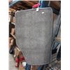 Image 1 : New 5-piece car mat set - grey