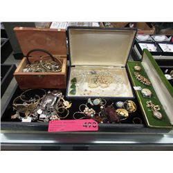 Tray of fashion & costume jewelry & watches