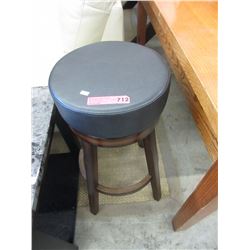 New - 29" Swivel stool
