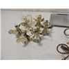 Image 3 : BOX LOT NAPKIN RINGS VINTAGE ANTIQUE GLASS METAL