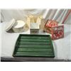 Image 1 : LOT 5 ASSORTED HOME DECOR ITEMS SERVING TRAY