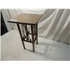 Image 2 : SMALL ASIAN INSPIRED SIDE TABLE WOOD SPINDLE