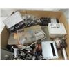 Image 5 : BOX LOT ELECTRICAL COMPONENTS METERS SUPPLIES