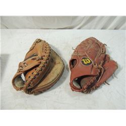 PAIR VINTAGE BASEBALL GLOVES TONY PENA