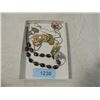 Image 1 : LADIES VINTAGE JEWELRY LOT PINS NECKLACES EARRINGS