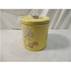 VINTAGE KRISPY KAN BLUE MAGIC CRACKER TIN