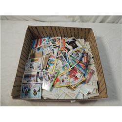 BOX LOT SPORTS BASEBALL CARDS MIXED MAKERS YEARS